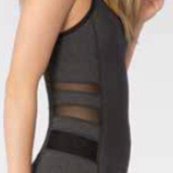 Beautiful Tank triple mesh - Picture 3 of 4